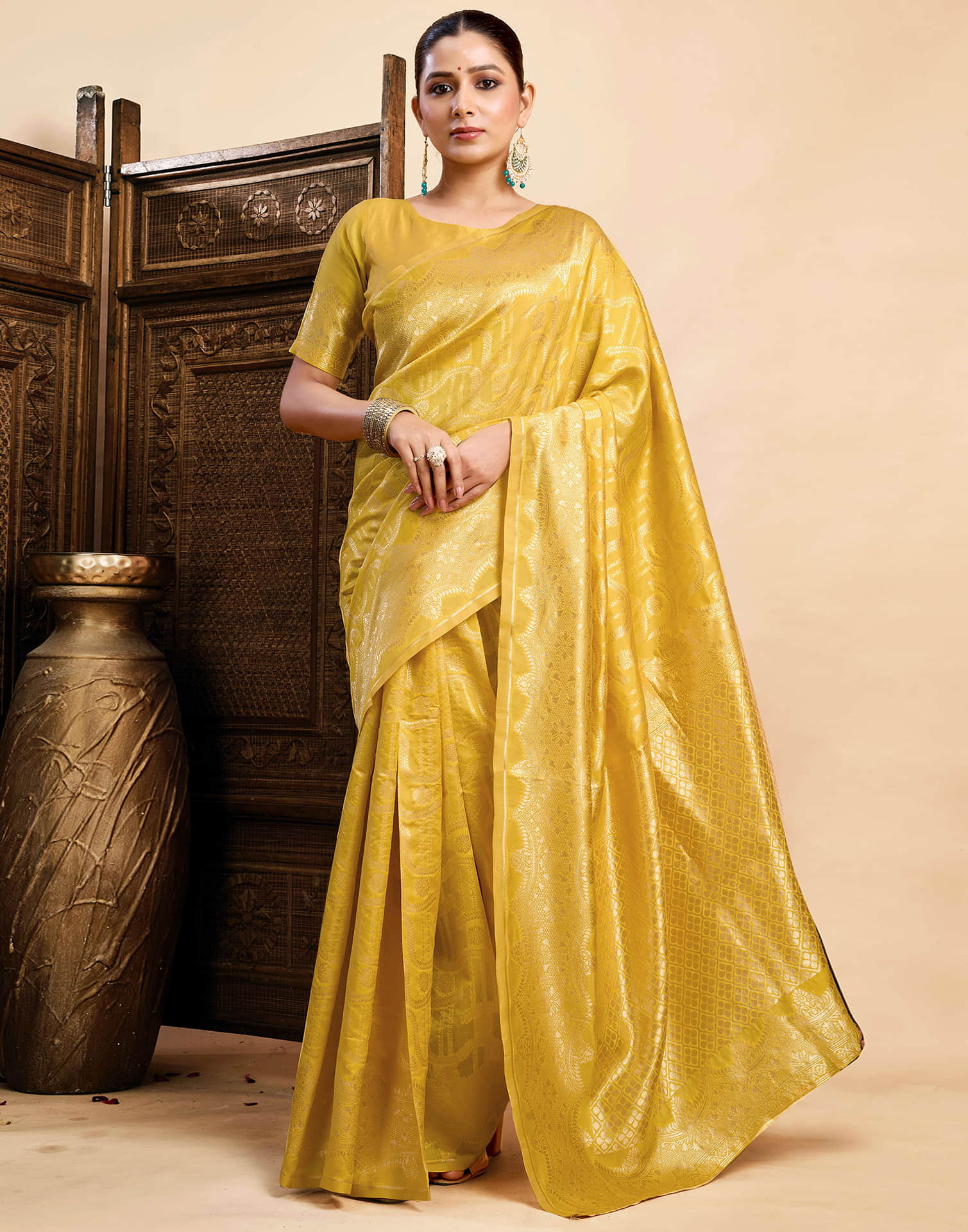 Old Silk Saree Buyers in Bangalore offering the best price for traditional silk sarees